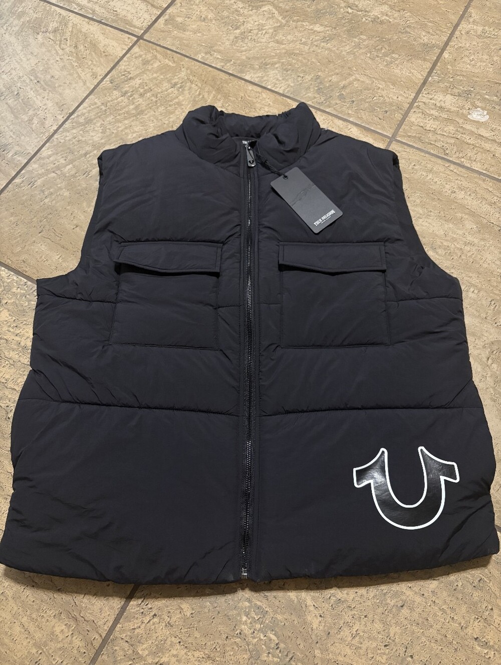 True Religion Oversized Puffer Vest L Jet black Logo NWT Unisex